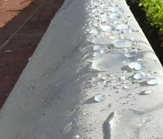 秦淮硅烷浸渍涂料在混凝土保护中的应用