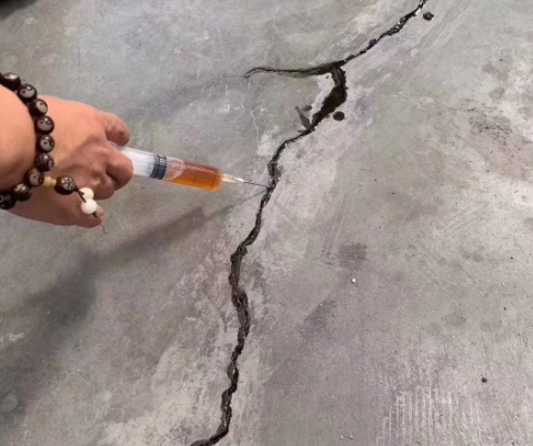 秦淮混凝土裂缝修补技术详解​